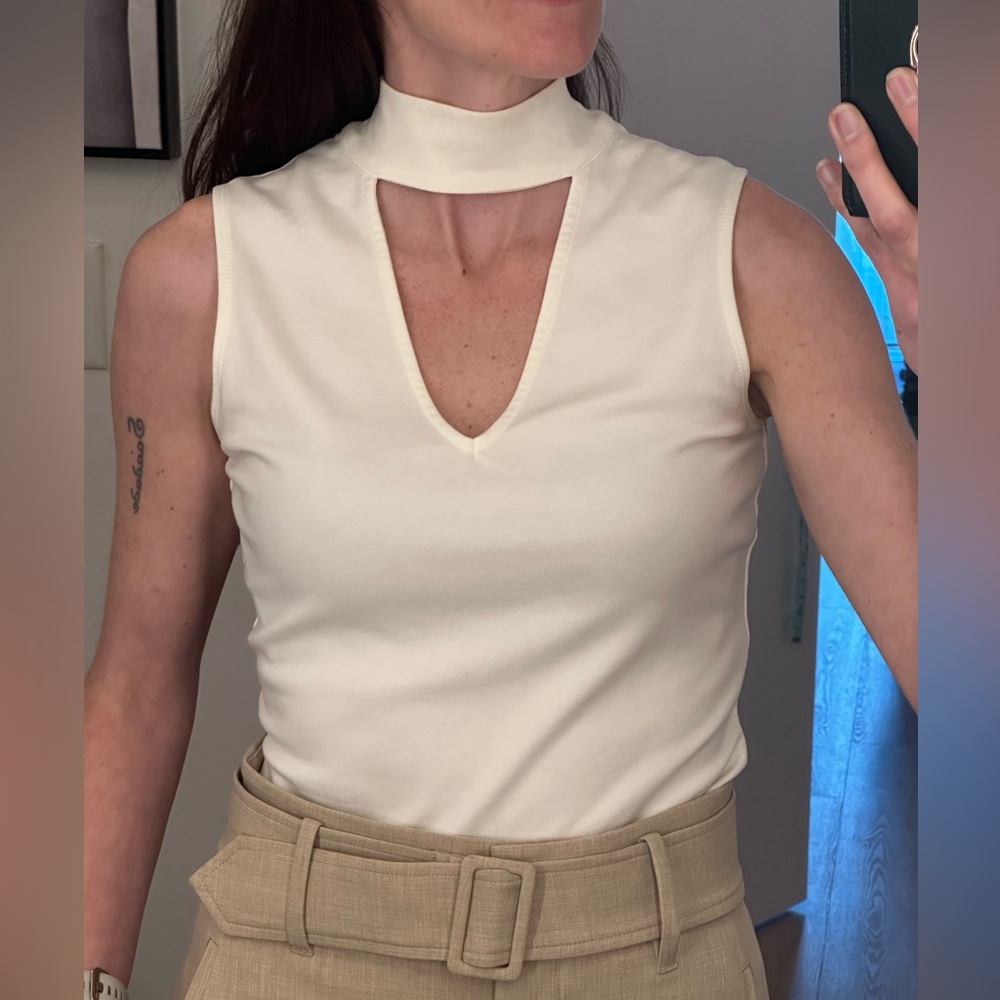 Karen Millen | Cream Cut Out Top (Size 6) 🕊️